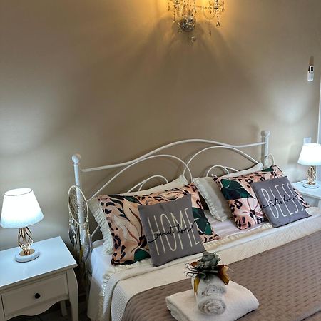 Lo Scrigno Dei Sogni Apartment ซานจีมิญญาโน ภายนอก รูปภาพ
