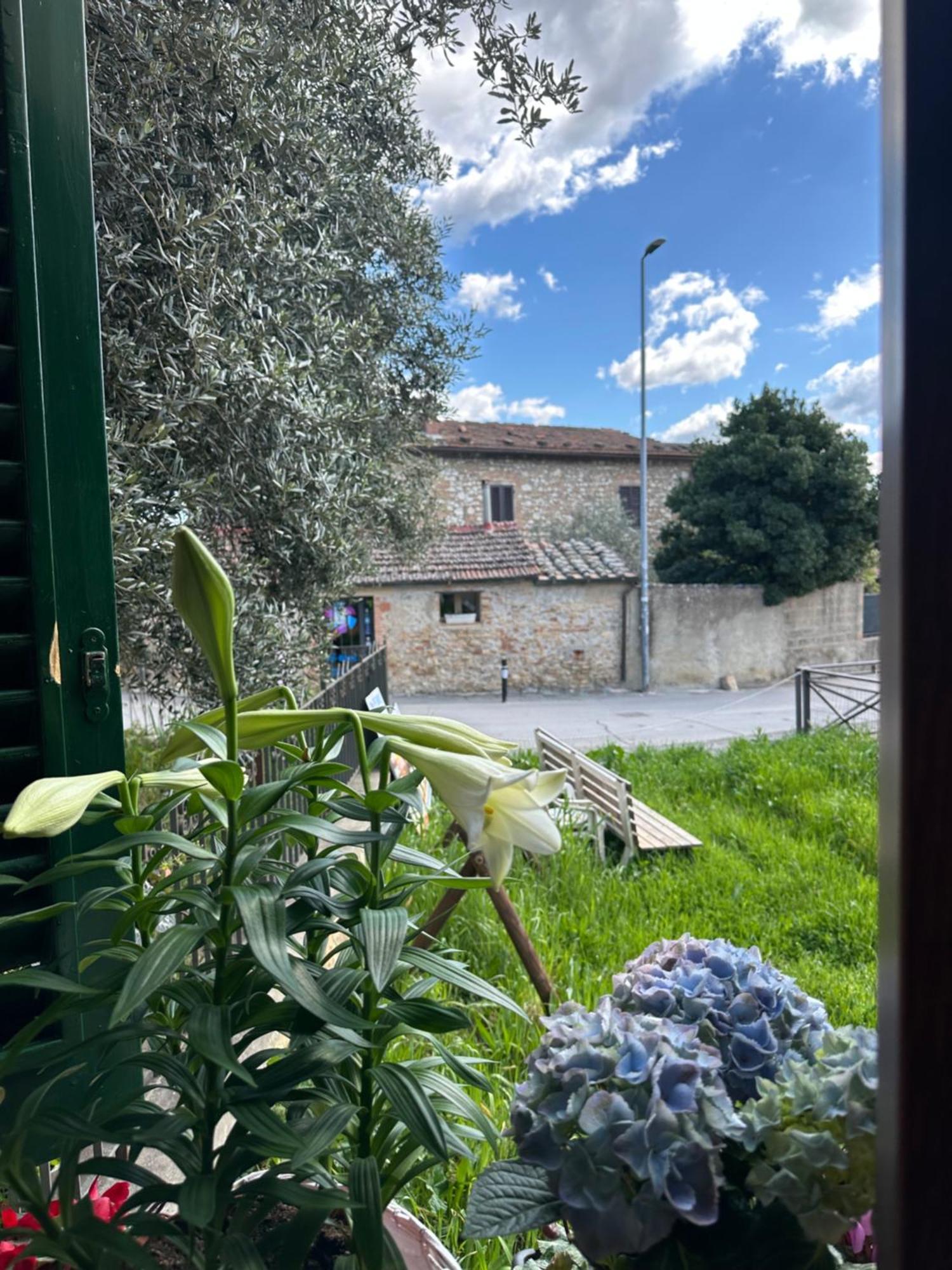 Lo Scrigno Dei Sogni Apartment ซานจีมิญญาโน ภายนอก รูปภาพ
