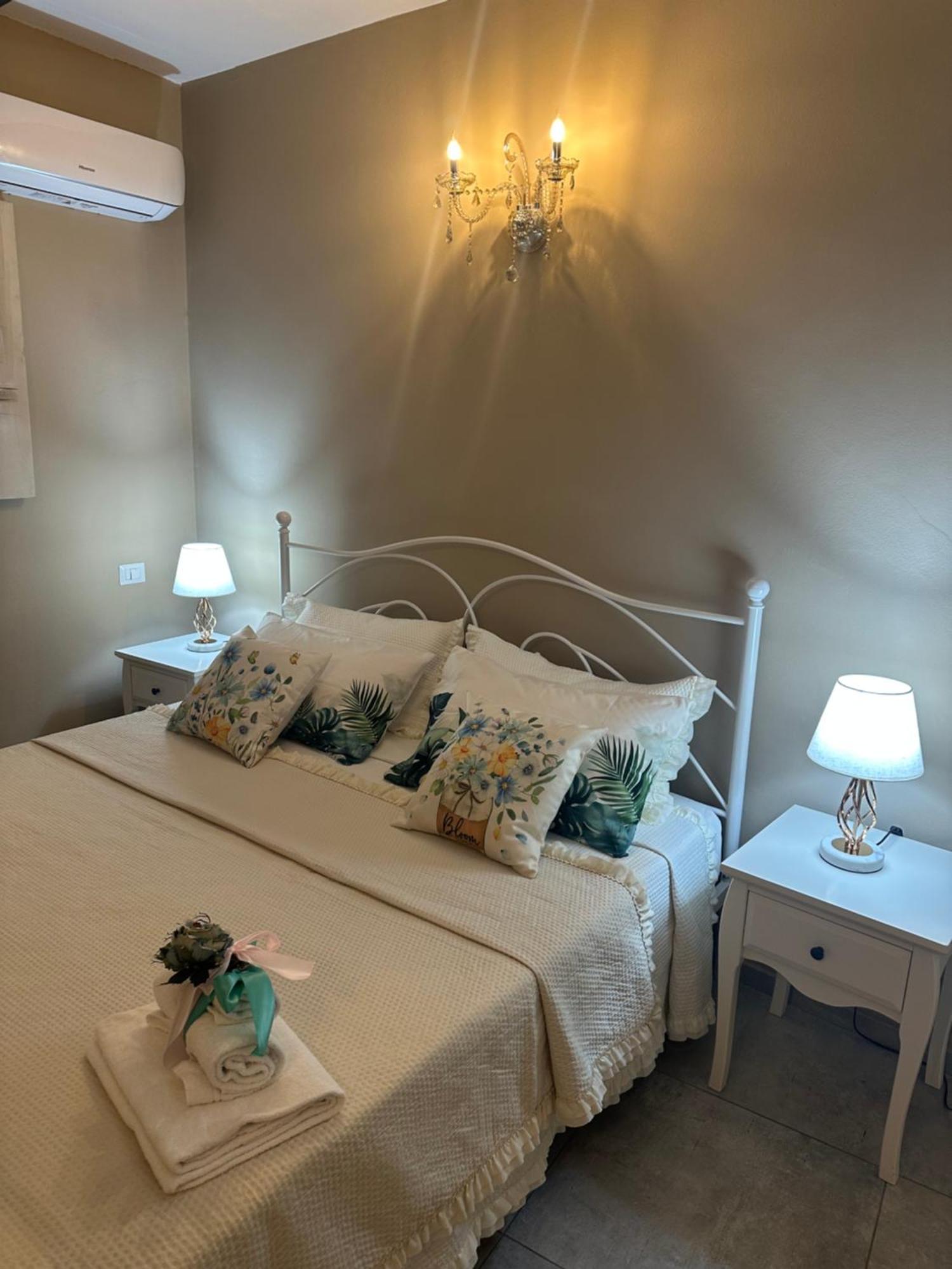 Lo Scrigno Dei Sogni Apartment ซานจีมิญญาโน ภายนอก รูปภาพ